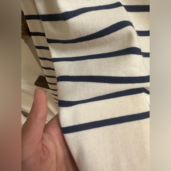 NEW Cropped boatneck long sleeve with gold buttons, size M, sold out! - Picture 9 of 11